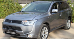 MITSUBISHI OUTLANDER 2.0 PHEV INSTYLE AYTOMATO ΟΡΟΦΗ NAVI PLUG IN 4WD